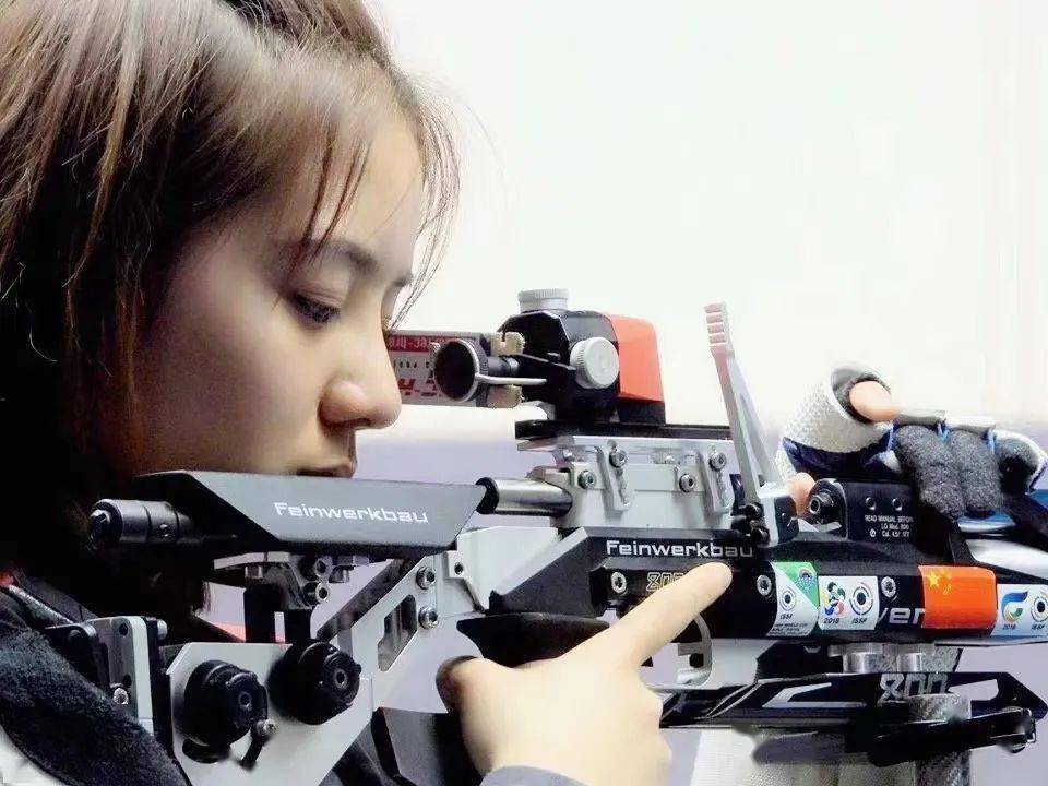 【百艺名家大访谈75】王璐瑶:乘风破浪迎接挑战_体育_射击_运动