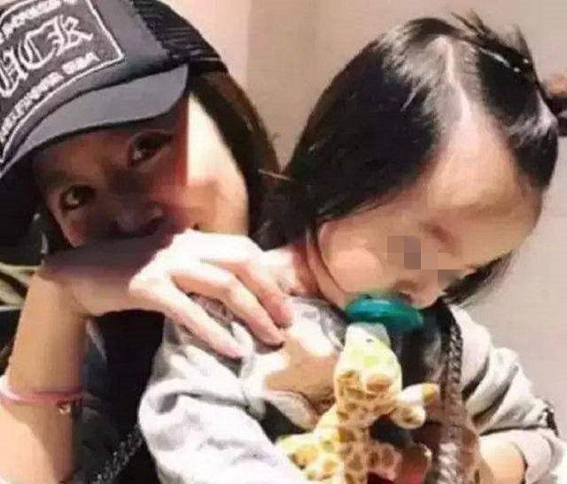 有种“富养”叫林心如女儿，3岁身家过亿，网友：那才是炫富