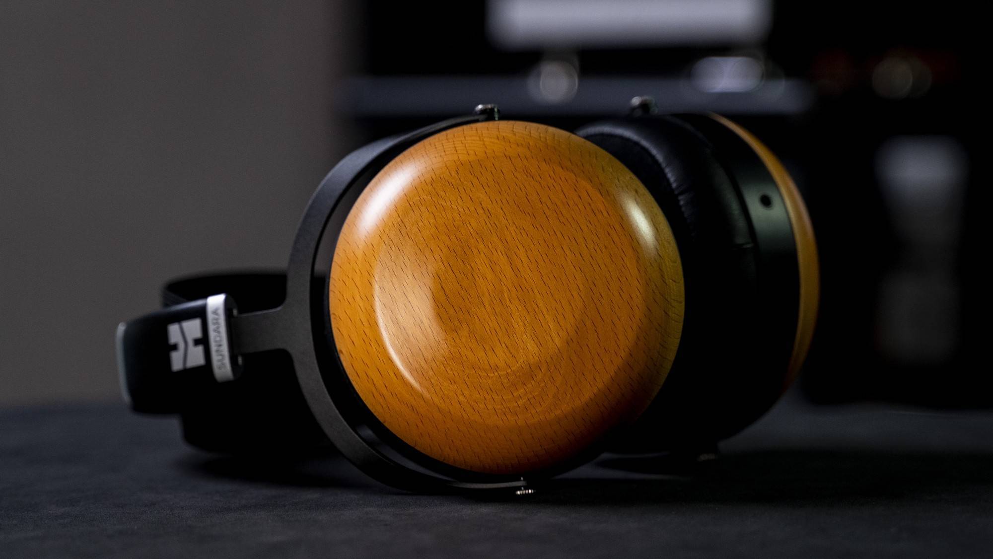 hifiman sundara-c耳机上手玩:木碗与平板现在都可兼得_玩家_型号_的