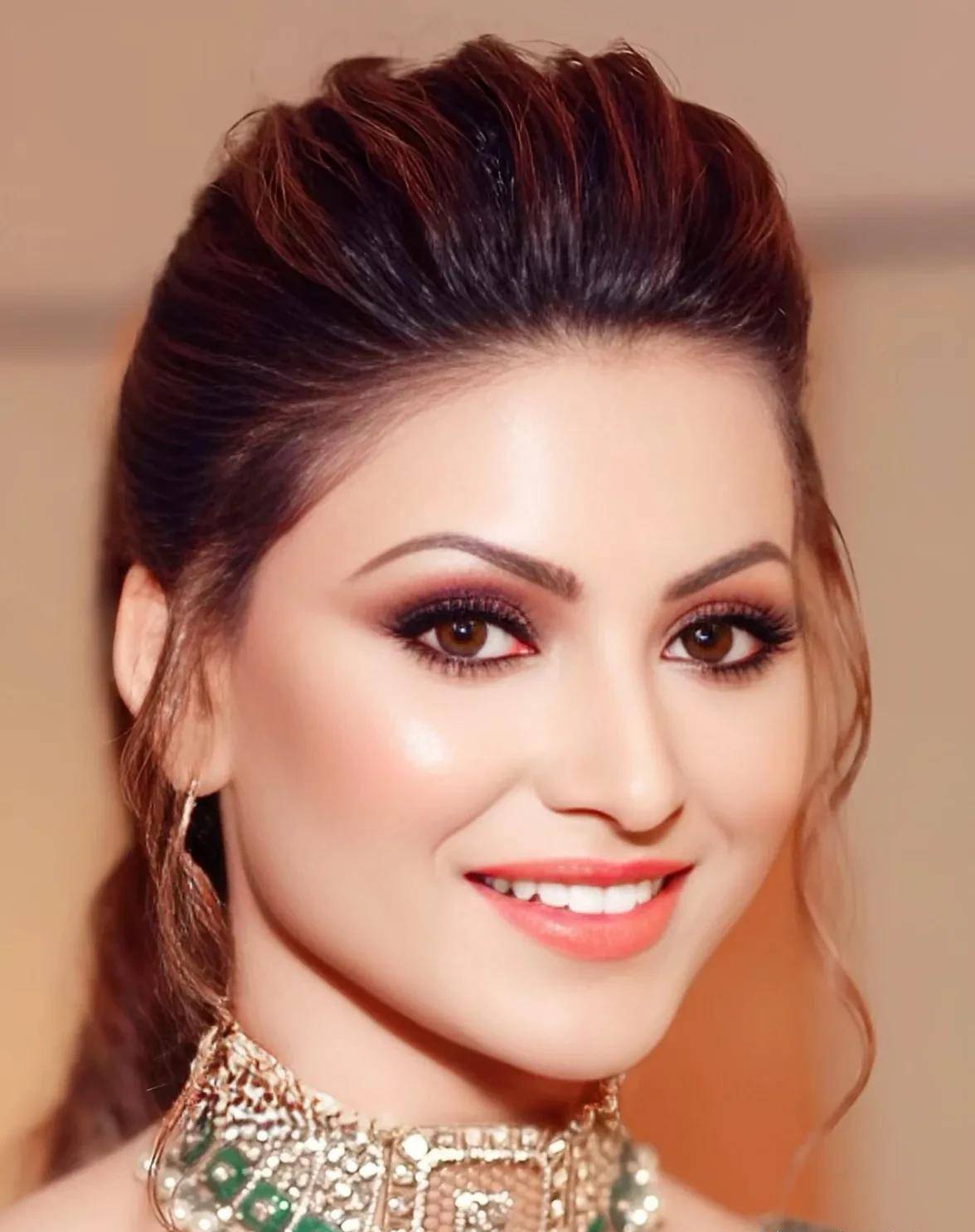 国外著名的歌舞明星,宝莱坞演员,时装模特:玉尔娃希·拉吾塔拉_电影