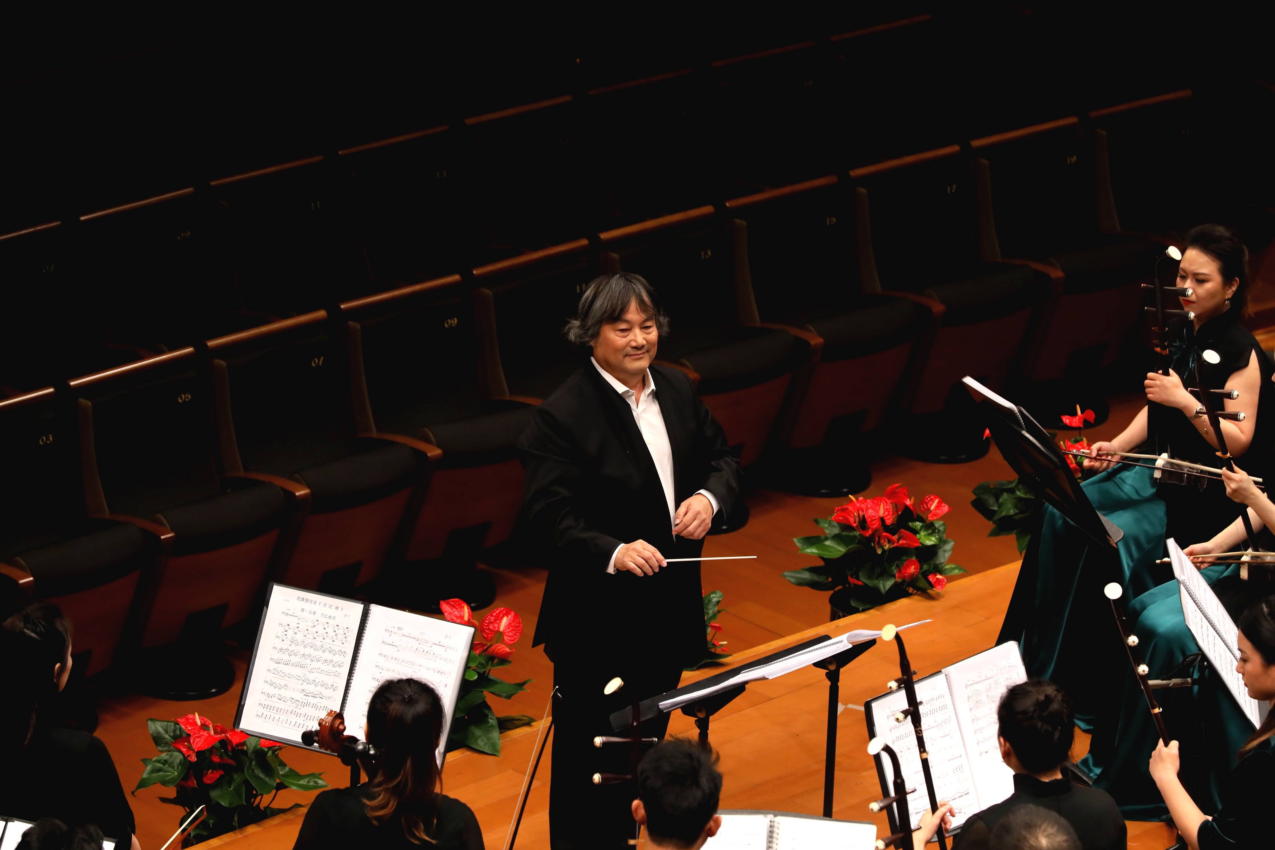 著名作曲家王丹红倾情创作,著名指挥家汤沐海执棒,著名二胡演奏家