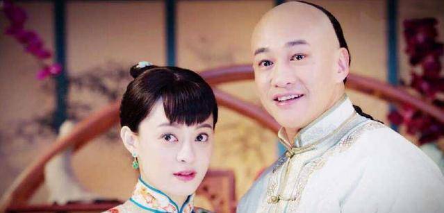 在拍摄这部电视剧之前,导演还有编剧亲自走了一趟吴家大院.