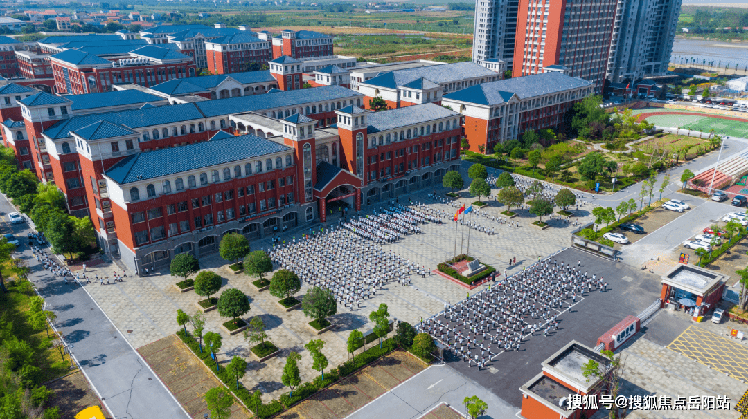 日常,出家门入校门,目送孩子成长,江河·颐瓃城与岳雅学校"邻"距离