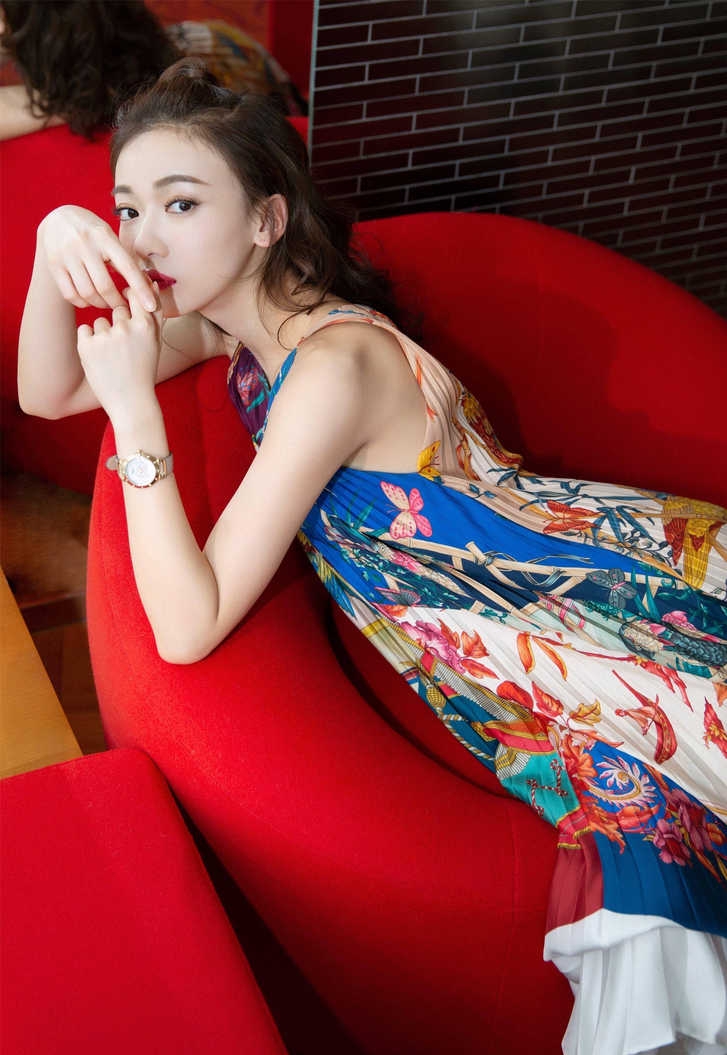 金鹰女神候选名单有宋茜和谭松韵等人,喜欢吴谨言,她有机会吗_角色