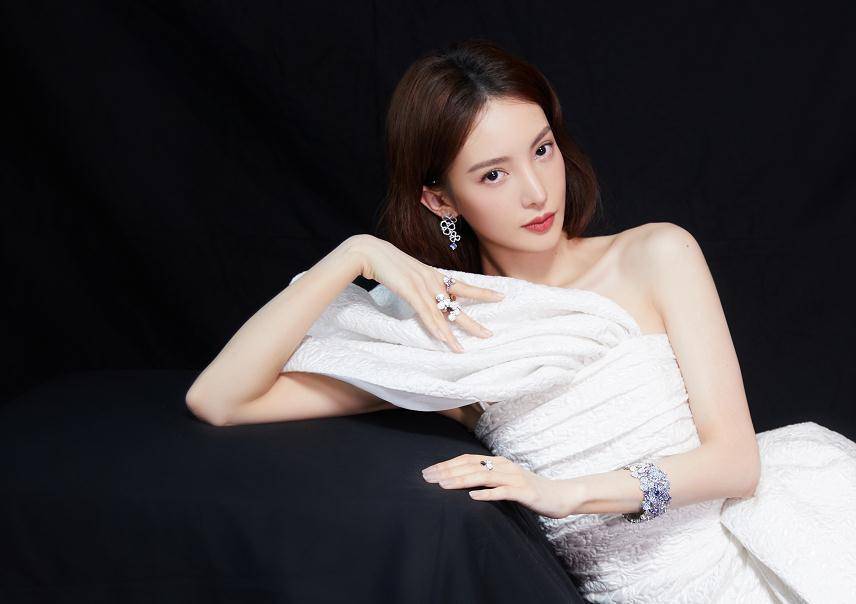 171金晨的身材真是又高又瘦!