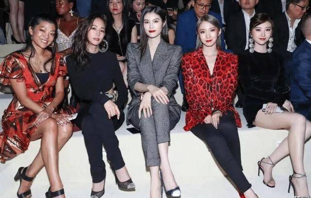 李小冉白到发光,倪妮气质好,她让杨颖害怕_景甜_范冰冰_刘亦菲