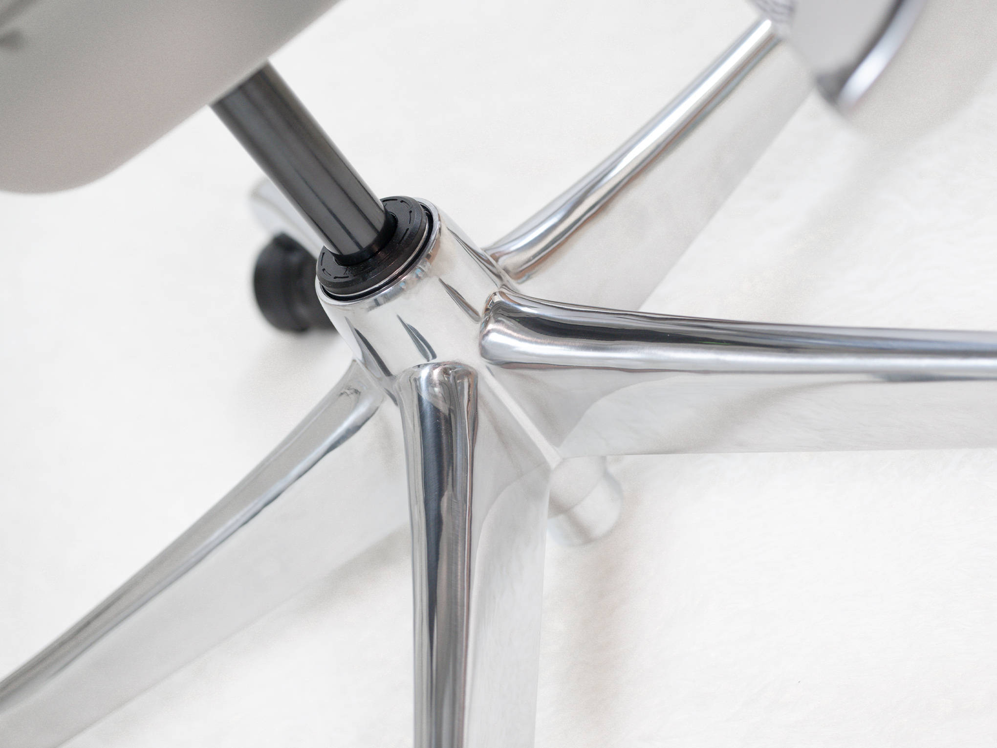 性价比金豪b2代人体工学椅,银白色颜值惊艳_椅子_材质_调节