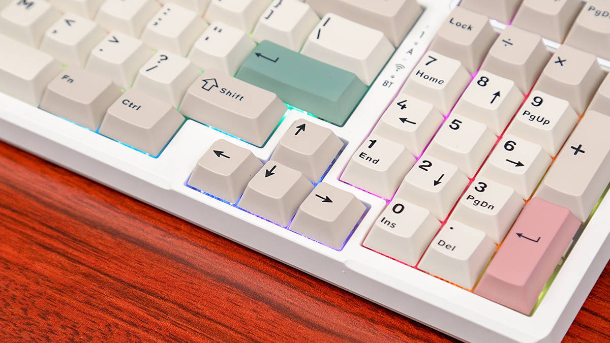 黑爵AK966无线三模游戏机械键盘评测：配置拉满，一步到位