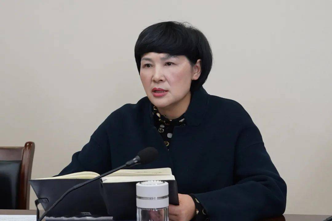 李伦华主持召开工作例会_防控_五峰_重点