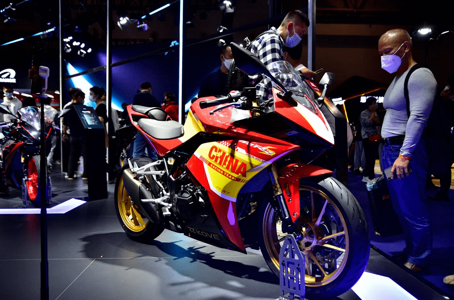 中国公路摩托车赛车队新车揭幕仪式凯越400rr亮相_kg_设计_mm