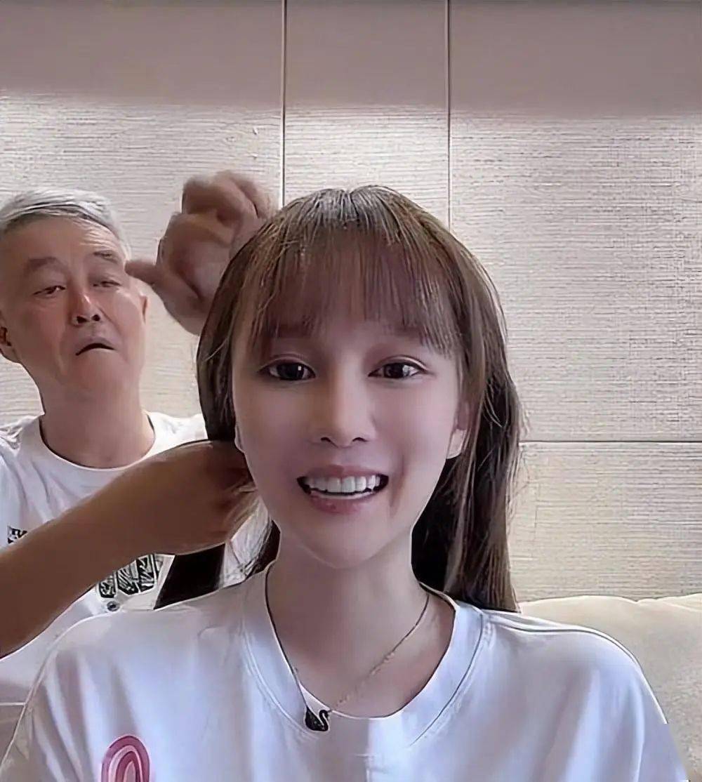 赵玉芳和赵一涵:同样是赵本山的亲女儿,人生却天差地别_生活_马丽娟