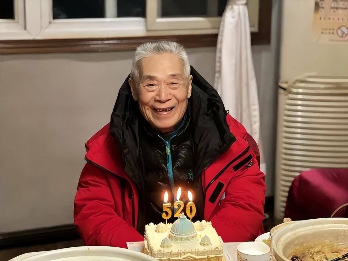 百岁天文学家韩天芑在汉逝世,曾感染新冠肺炎_韩老_武汉_毕业