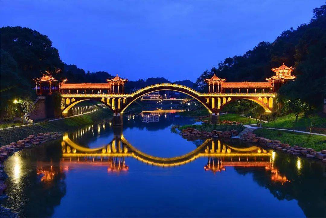 晚霞醉人,夜景迷人,这个地方你还不知道吗_乌尤_夜色_景区