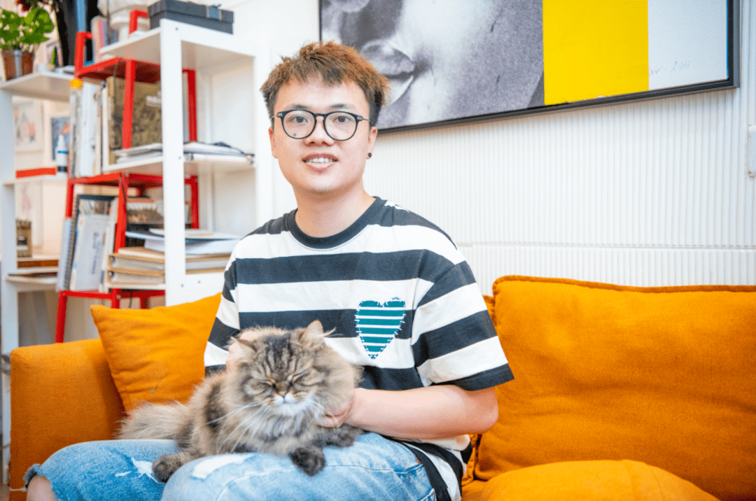用钢笔和马克笔,这个小镇青年成功出圈,活成"别人的梦想"_谭泽鸿_美术