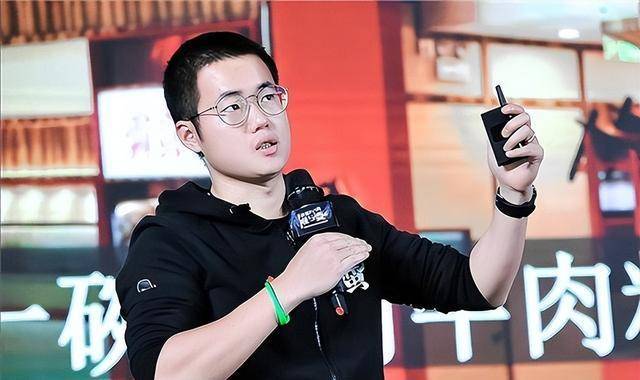 被董明珠骂浪费人才,如今身价数亿_天一_北京_父亲