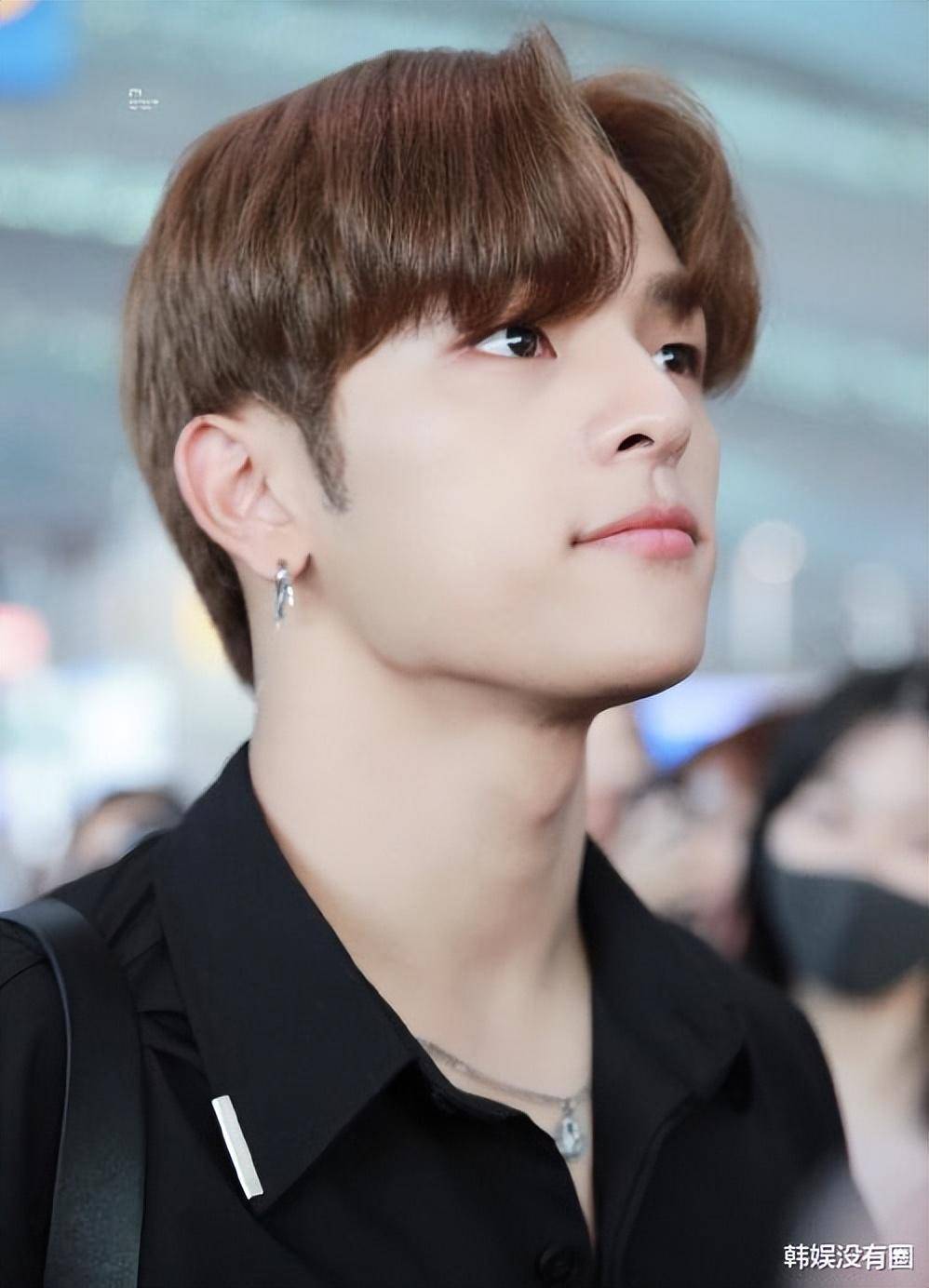 blackpink成员jennie,astro车银优:我们要去好莱坞了_组合_电视剧