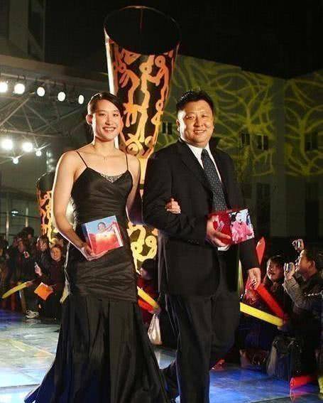 教练为她建造游泳基地,来满足这位游泳冠军_刘子歌_金炜_生活