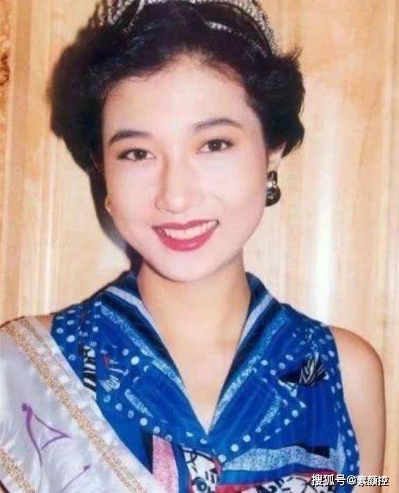 成龙与邓丽君、林凤娇、吴绮莉的故事，私生女依靠布施食物过活