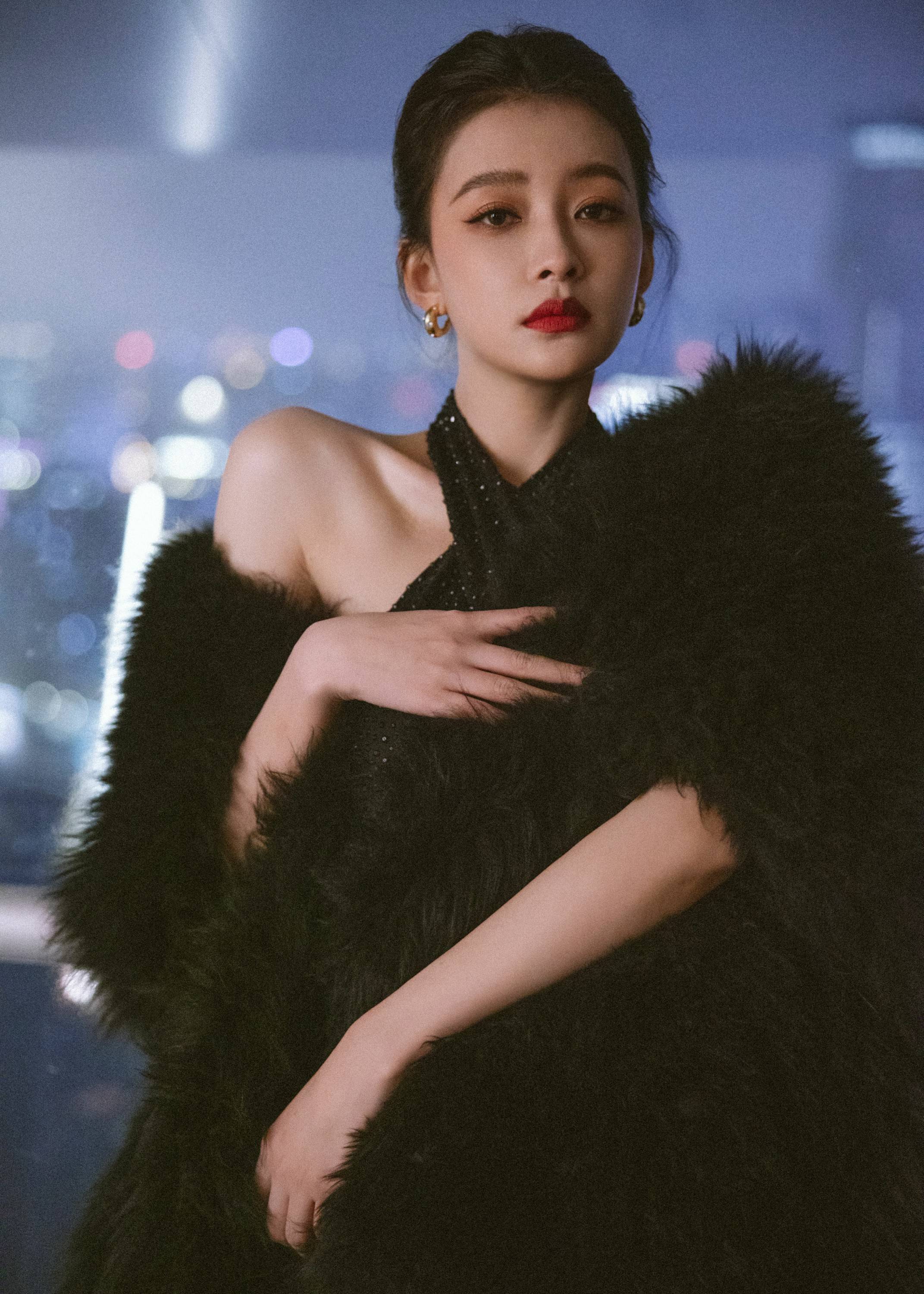 突破自我状态超好孙怡专注事业火力全开颜值身材美到开挂