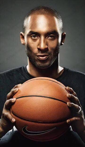 人物传记之七:"黑曼巴"科比英年早逝令人惋惜,重温他的经历_高中生