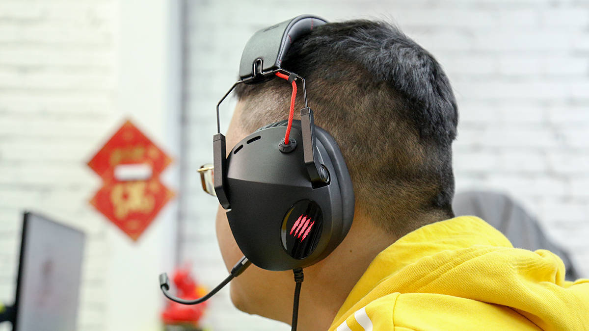 美加狮P.I.L.O.T.5游戏耳机评测:听音辩位好选择