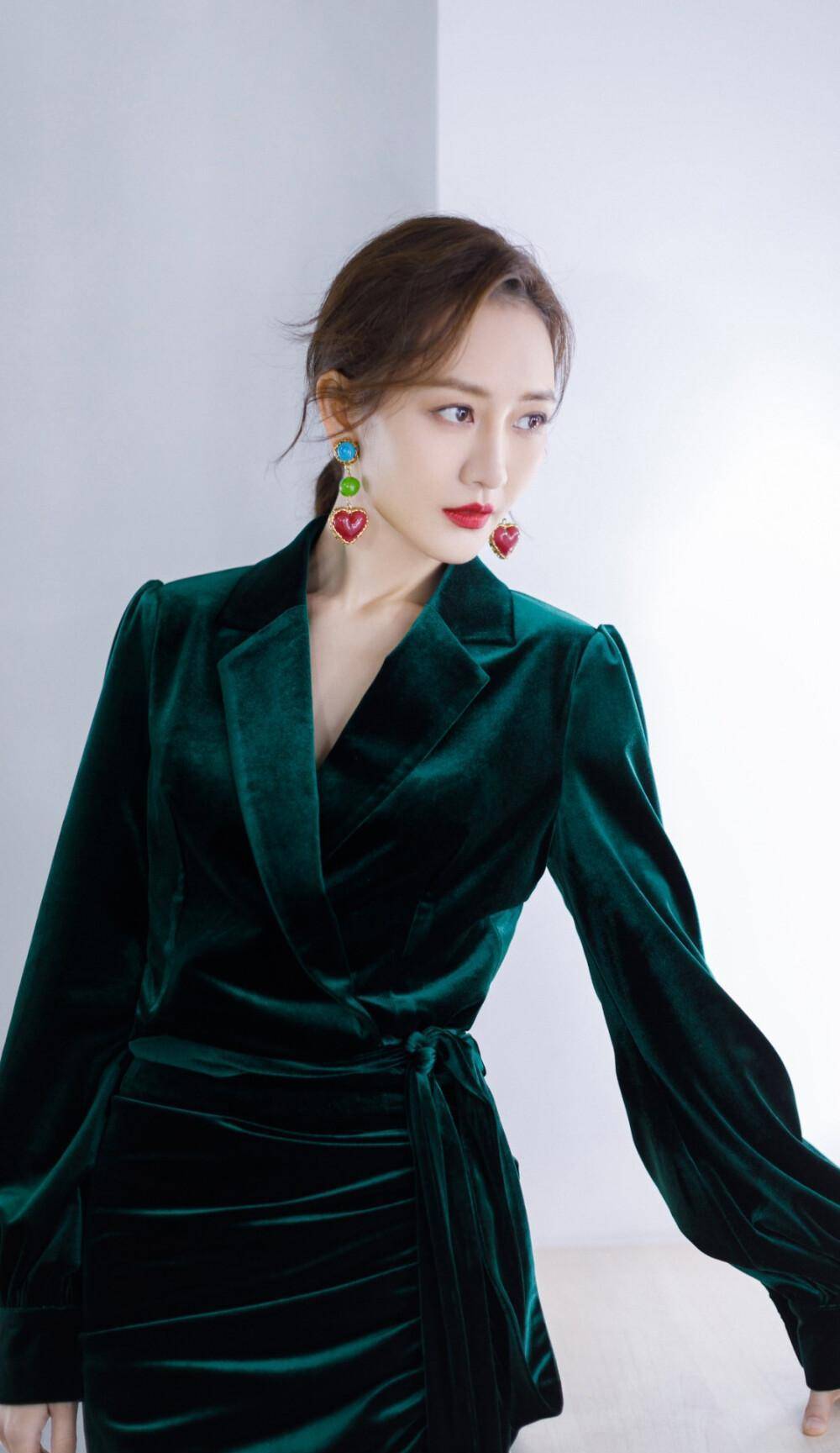 3位广西女星,不仅长得水灵,身材还很修长_王鸥_张俪_感觉