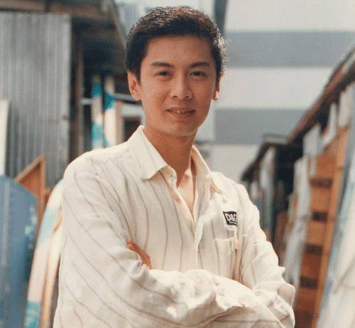 曾被tvb力捧,15年前放弃267亿家产入佛门,53岁何宝生近况曝光_生活