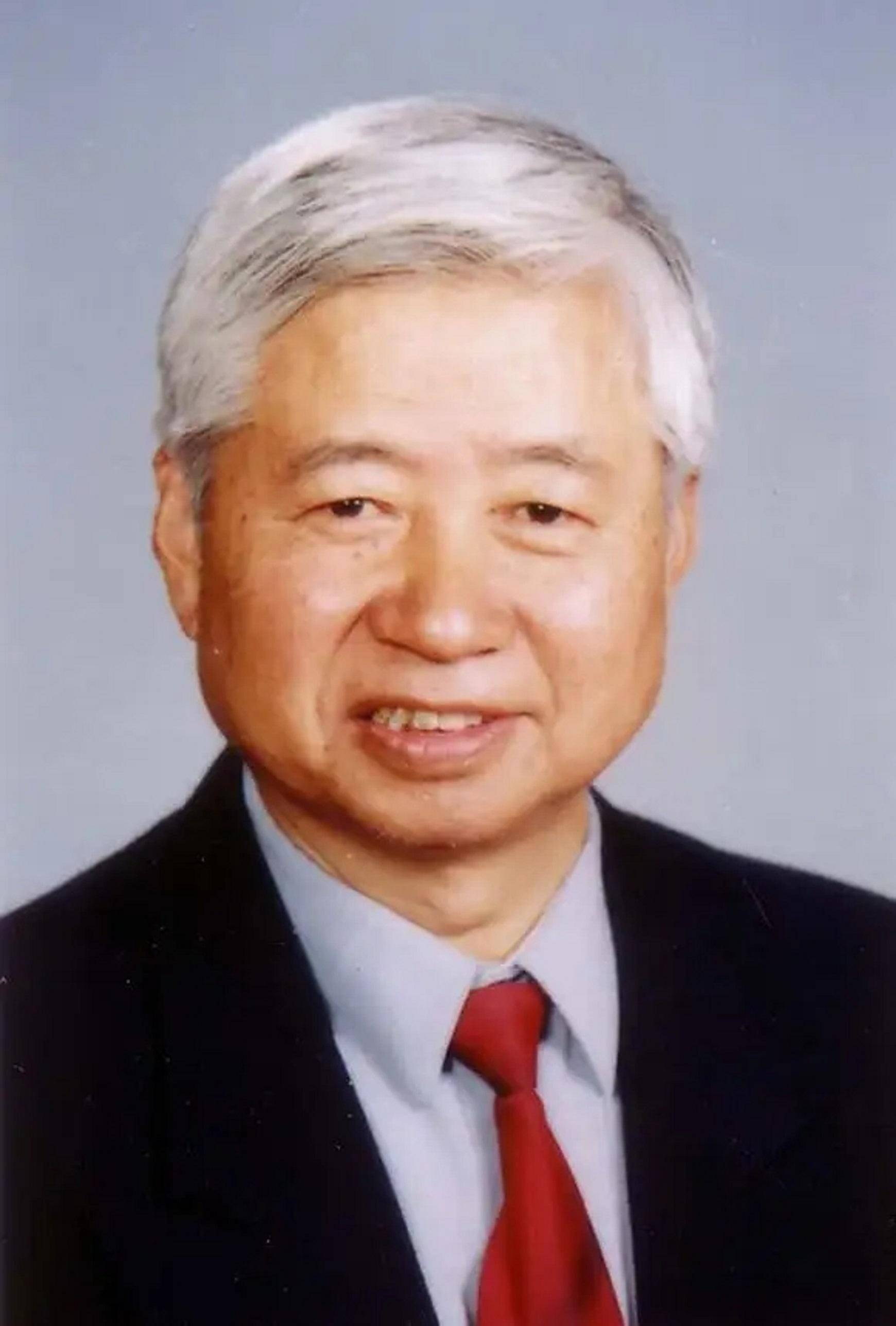 山东济南新首富:23岁进工厂,白手创业,市值486亿,持澳洲绿卡_宗艳民