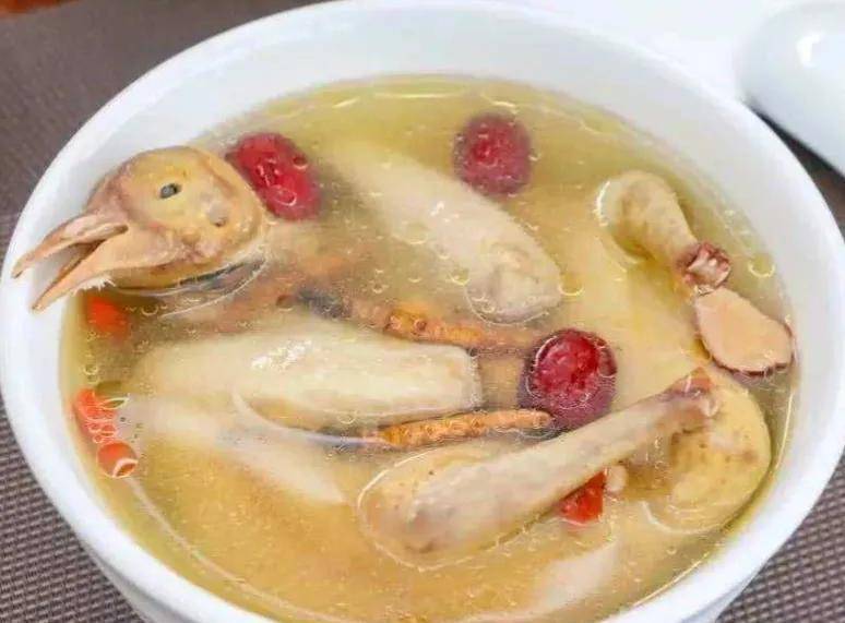 孩子脾胃不好家长给孩子安排这6道开胃健脾汤,做法简单营养美味_加入