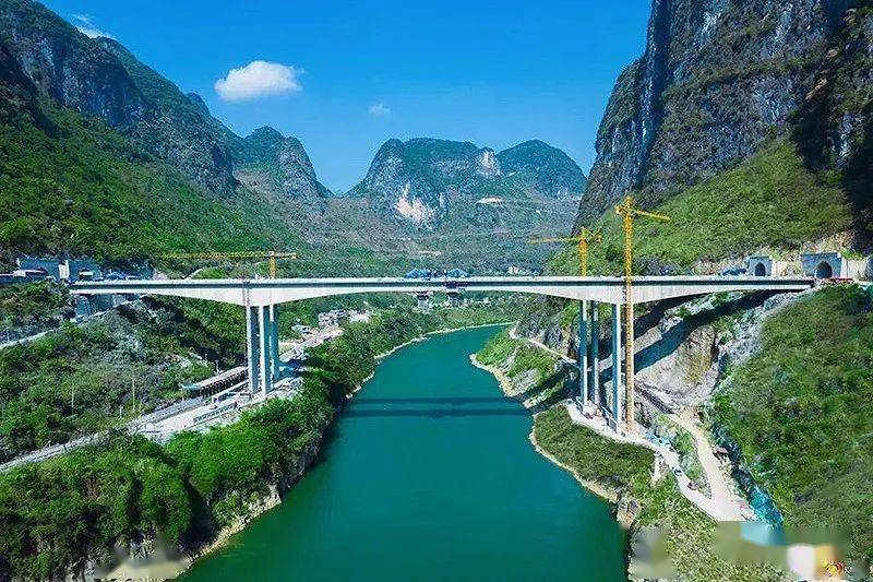 大连湾海底隧道数字化交互平台完成开发 渝黔复线高速樵坪山隧道全线