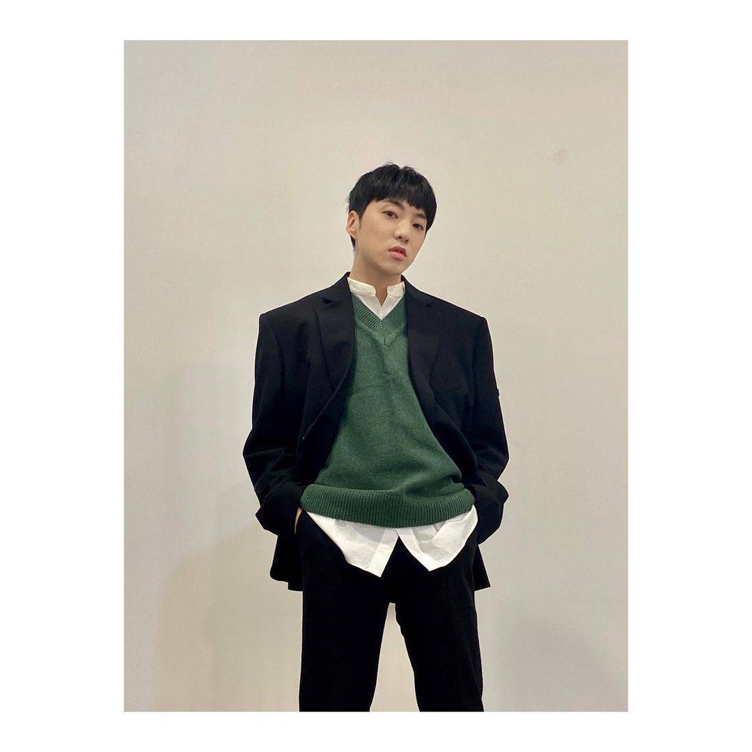 yg这位艺人时隔八年终于如愿solo回归_姜升润_组合_个人