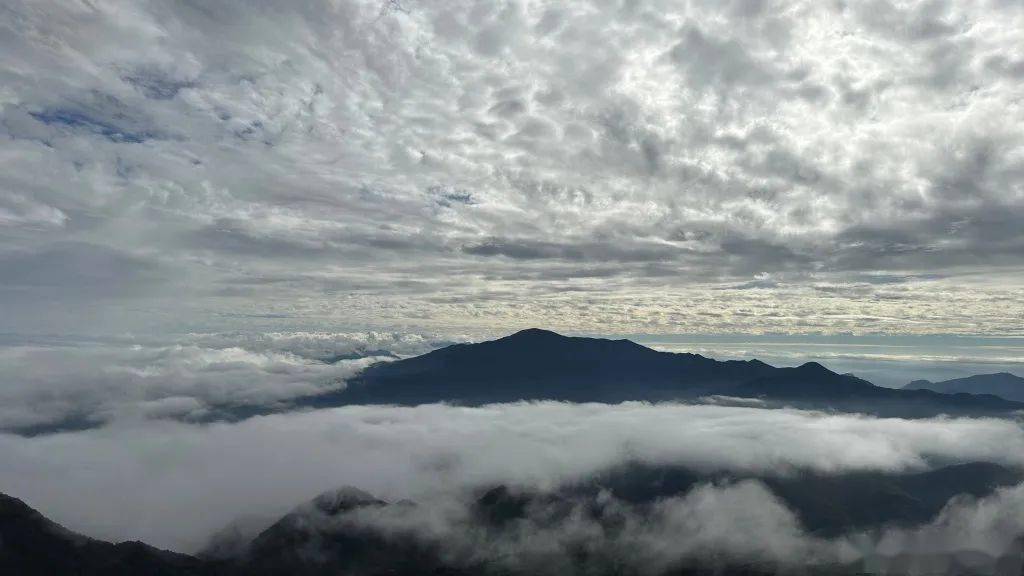 《浣溪沙·德化九仙山》庄灿煌