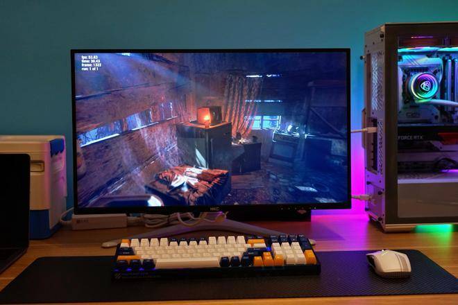 攒了台白色游戏主机:酷冷MB520Mesh、骨伽天吴360白、七彩虹Z790巡洋舰