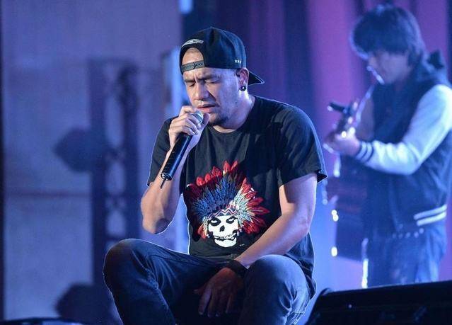 撞脸詹姆斯,爱情能写满30页的张震岳,女友身亡后不再写悲情歌_陈芸凡