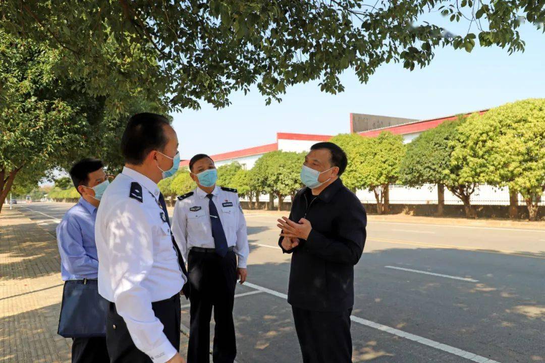 副厅长兼省监狱局党委书记,局长刘品韬先后到吉安,南昌,洪城监狱宣讲