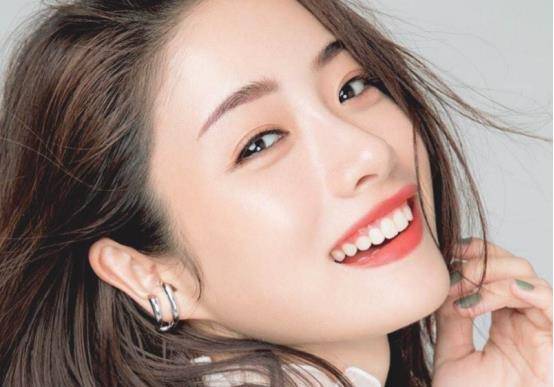 出道就是完美少女,是国外时尚风向标,33岁的石原里美还是那么美_作品