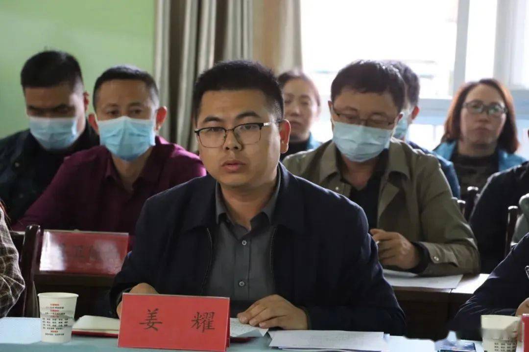 县委常委,县人民政府常务副县长姜耀,县人民政府副县长罗辉坤,县直各