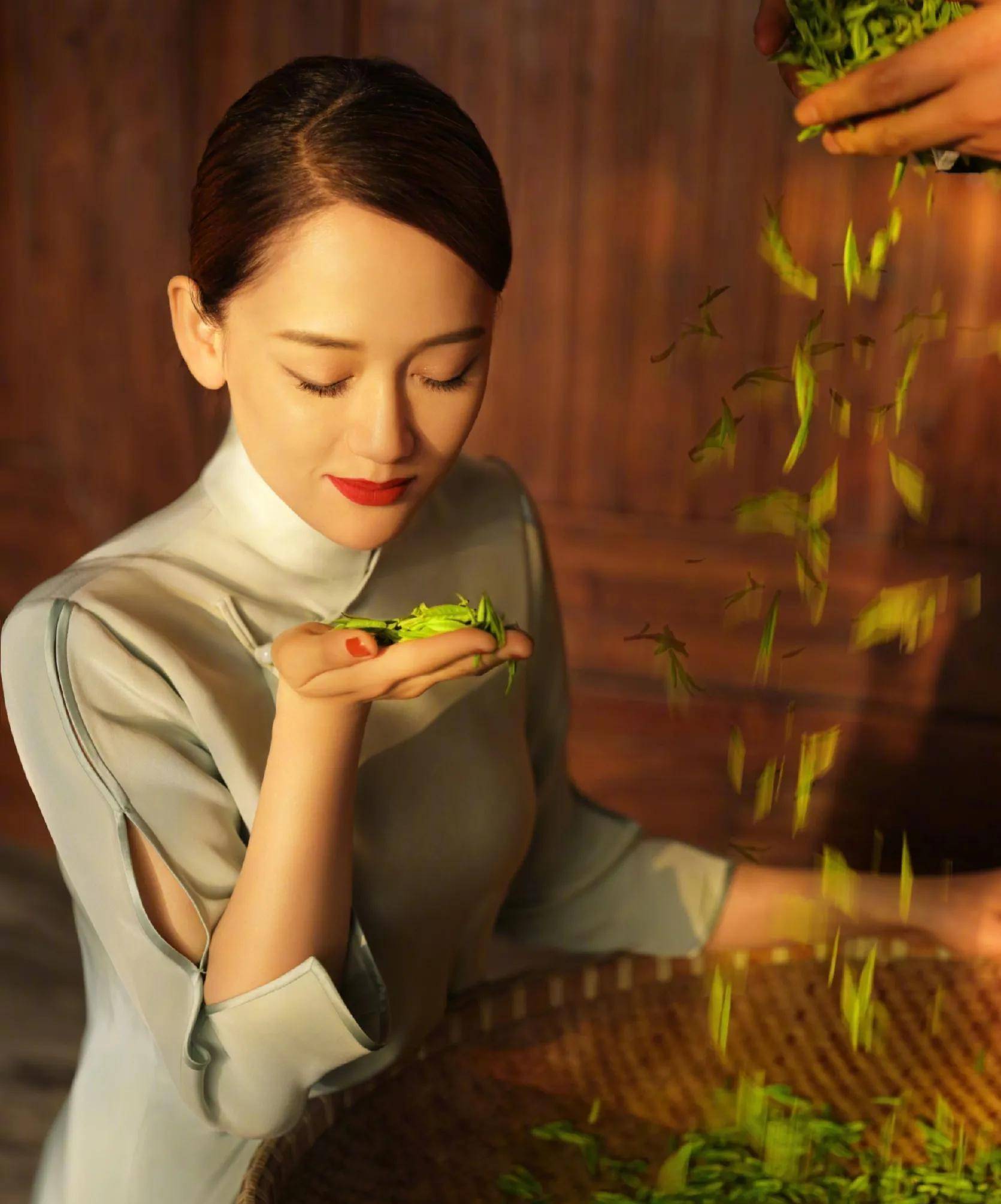 "睾丸天后"陈乔恩,23岁被逼脱衣服,两次冷藏,她经历了什么?