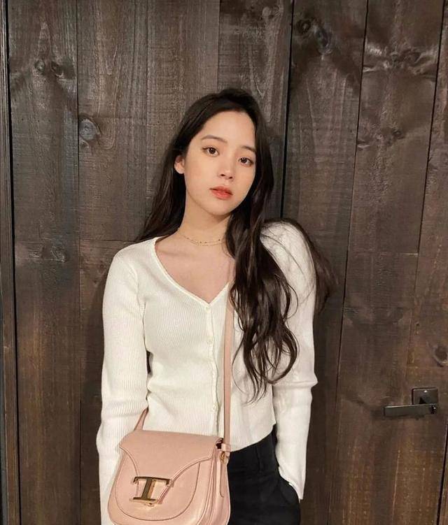 "bm女孩"爱美,这没有错,但也要顾健康_身材_审美_标准