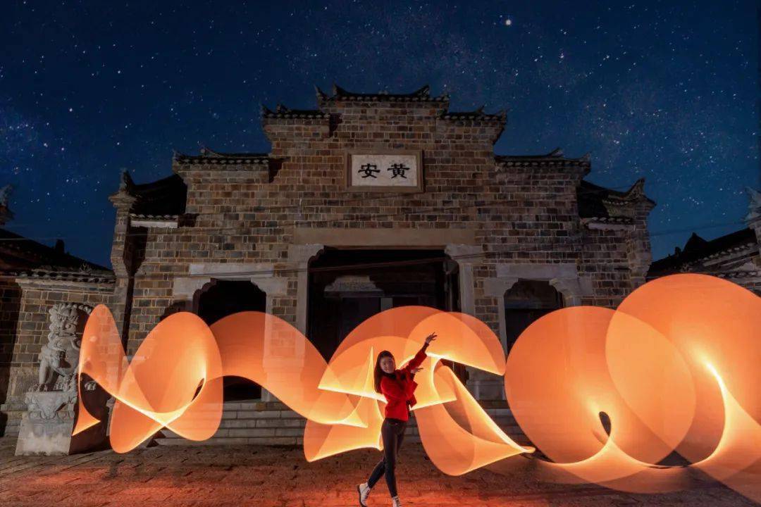 光绘艺术"点亮黄安城"_红安_留言_黄麻起义