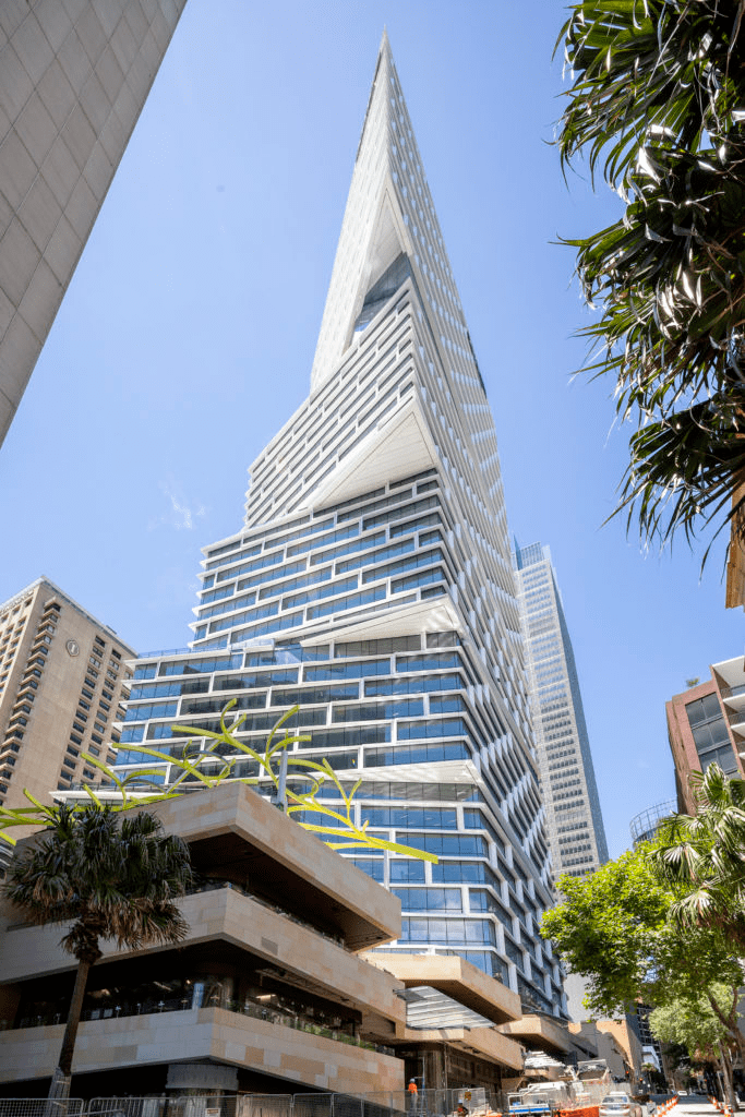 高层办公大楼改造,面积居然「大一倍」_建筑_塔楼_设计