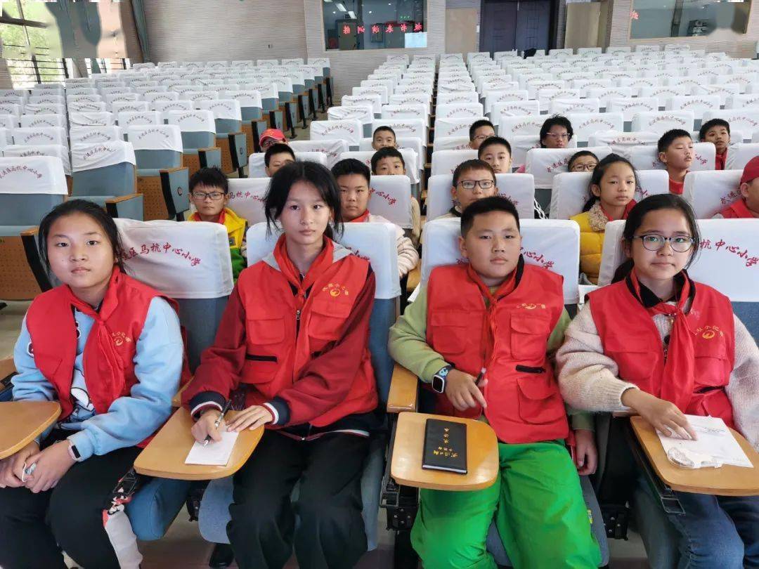 【活动掠影】马杭中心小学"武报小记者"快板书表演训练讲座_艺术_田清