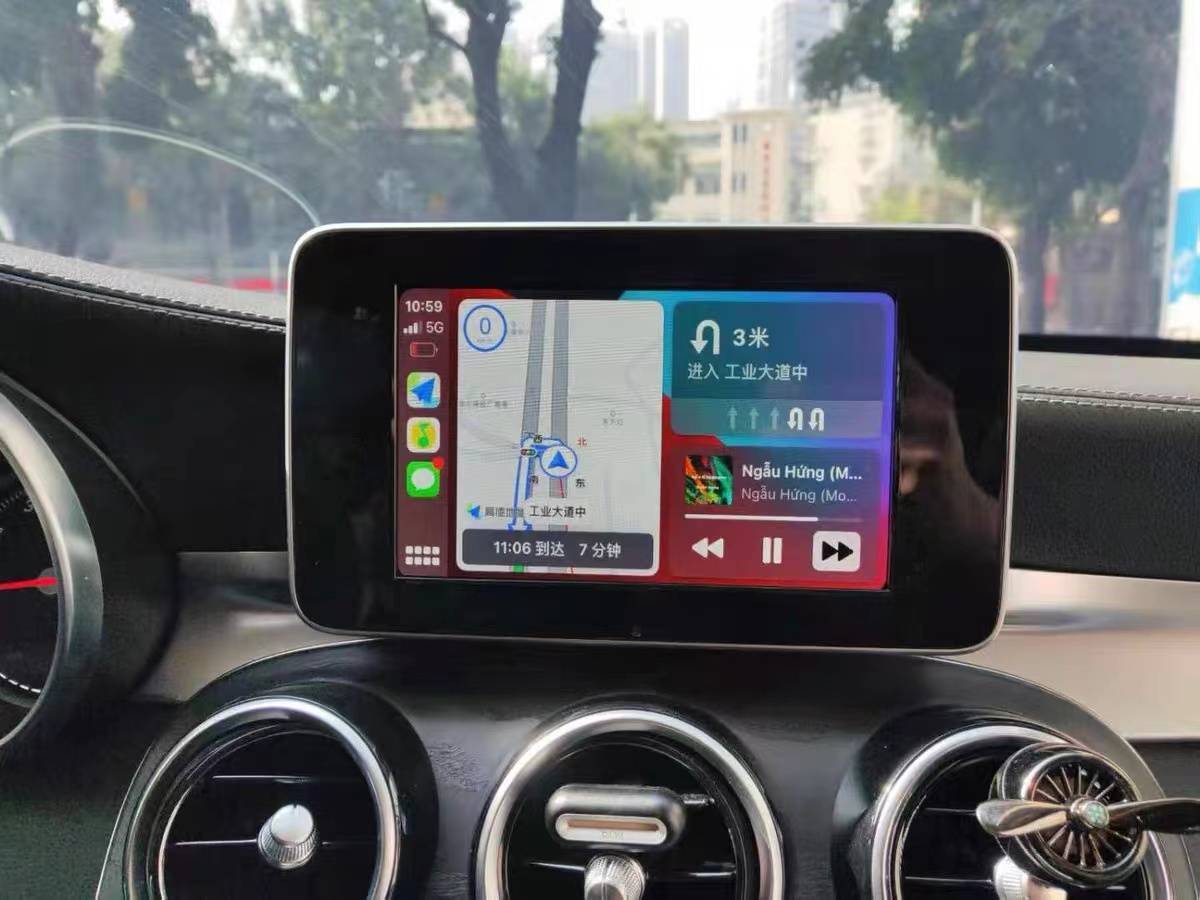 智马力科技15款-20款奔驰c级升无线carplay无线hicar模块拆装教程