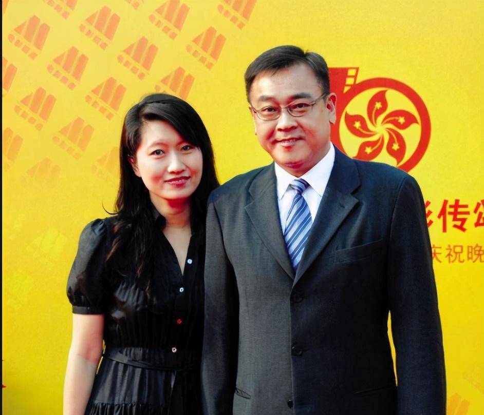 情断张曼玉,娶小13岁娇妻丁克十八年,却在花甲之年得女弃妻_尔冬升