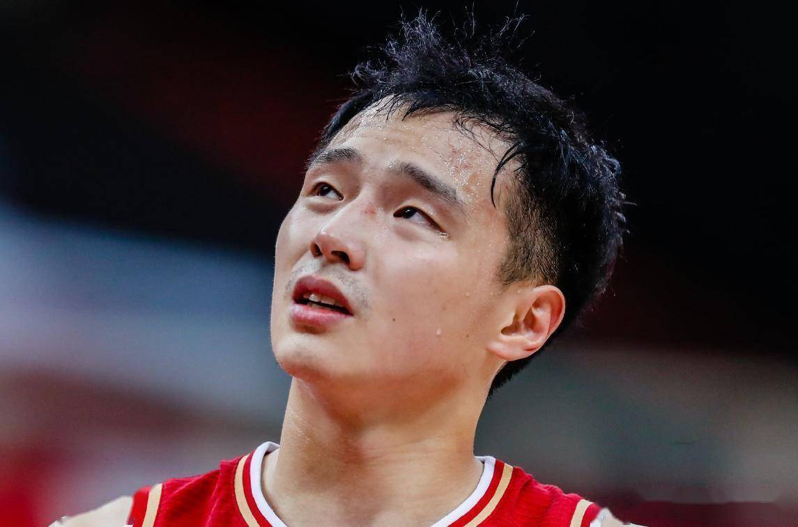 这次世预赛的比赛,杜锋一共派出四名广东宏远球员,赵睿,胡明轩,徐杰和