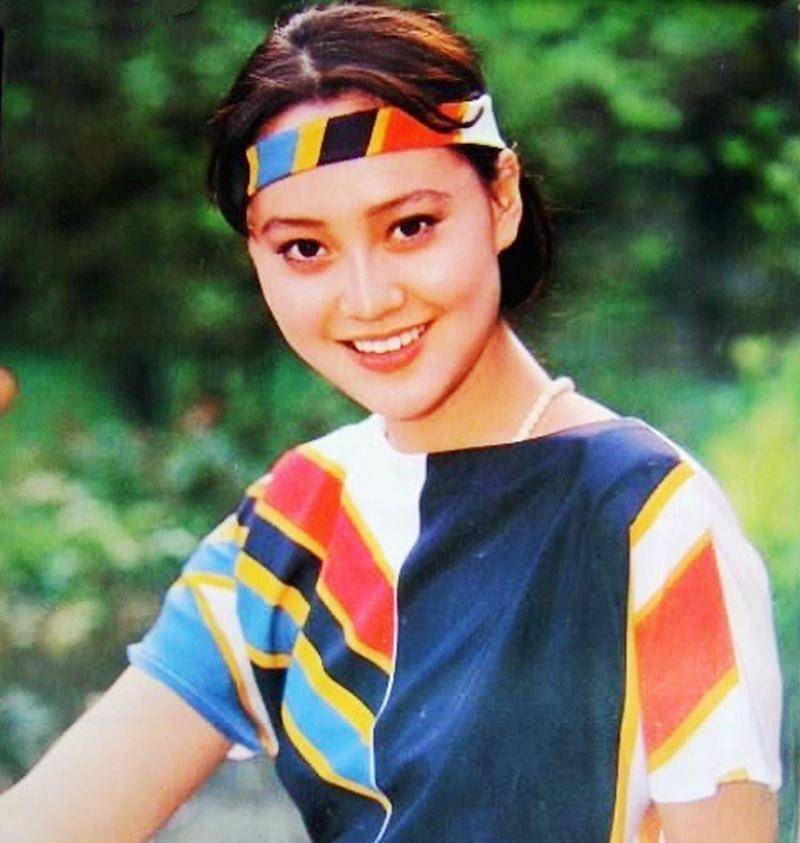 两获百花奖"影后",首任丈夫是京剧名家,女儿为青年演员张楚楚_宋佳
