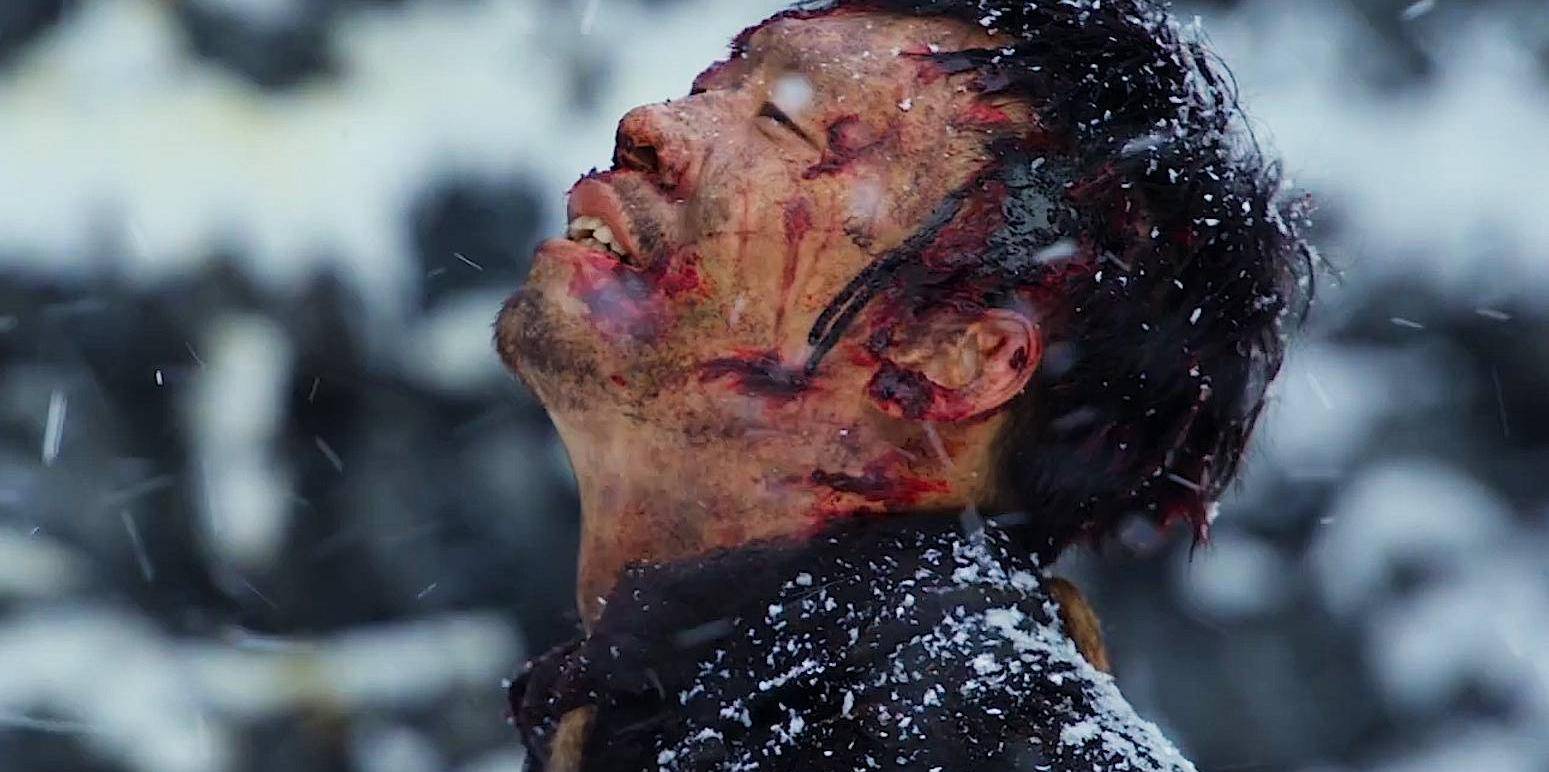 《悬崖之上》细节:张宪臣赴刑场,周乙的一个举动太