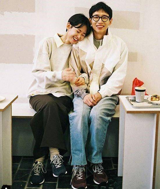 奉太圭是国外的演员兼综艺人,因为出演性喜剧电影而成名,曾出演《偷情