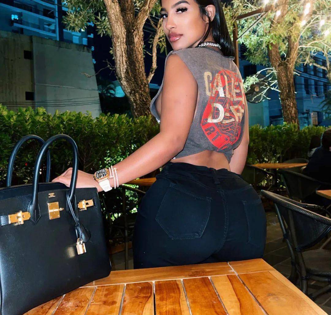 「篮球前线」-库兹马前女友高调放话:nba球员防不住我_交往_公众_靓照