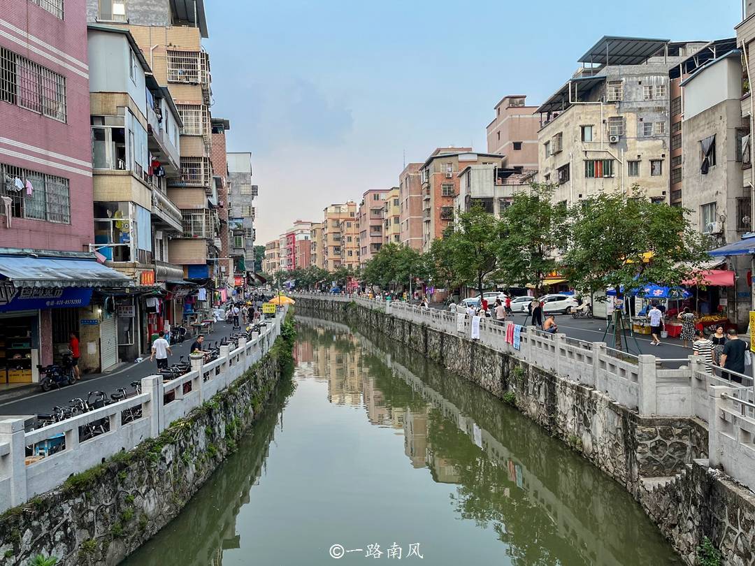 大部分集中在广州大道南周边和广州大道南以东区域,著名的大塘村,鹭江